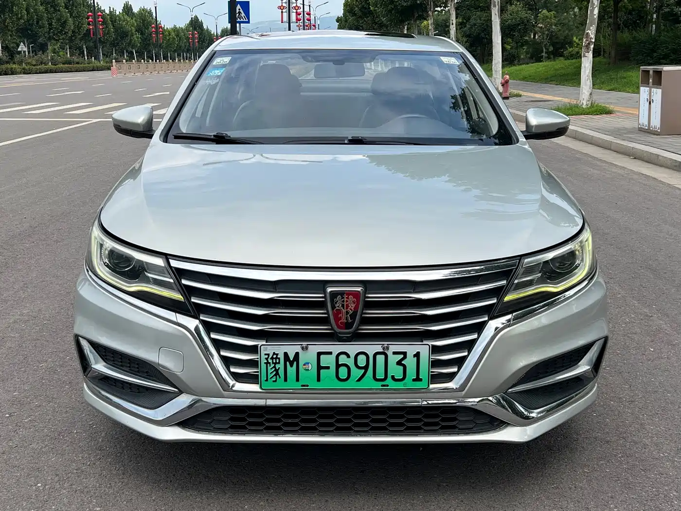 Roewe i6 New Energy 2018 2017 45T Hybrid Connected Smart Enjoyment Edition