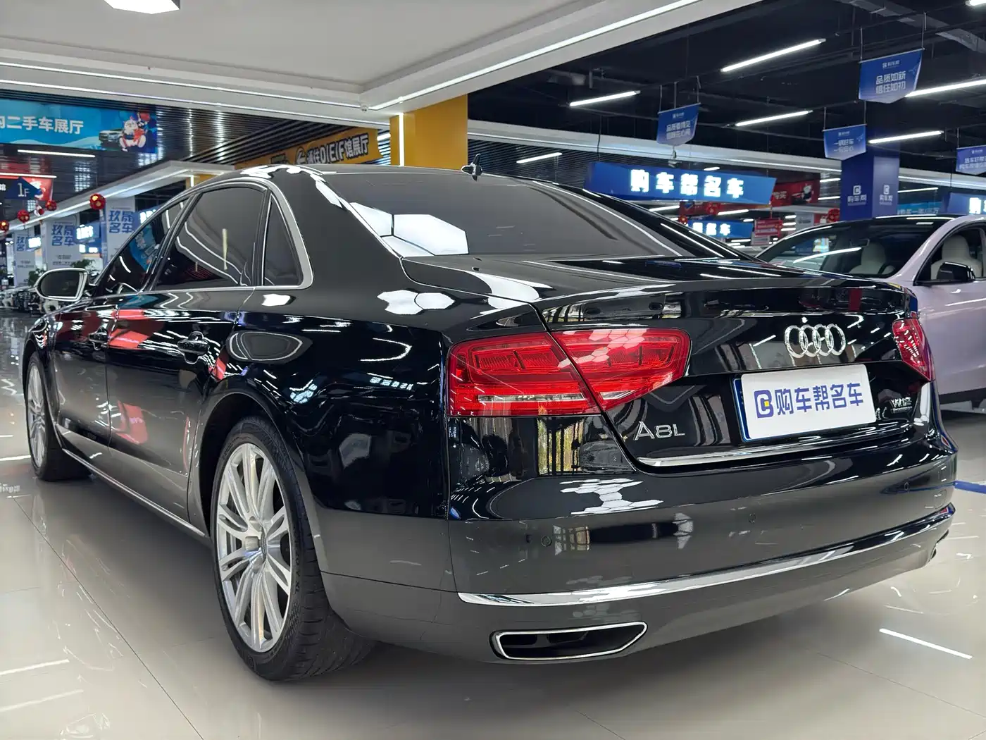 Audi A8 2013 A8L 6.3 FSI W12 quattro Exclusive фото 19