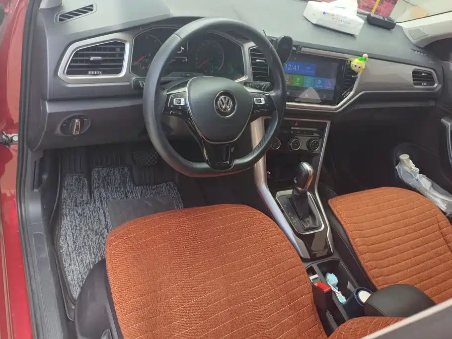 Фото 12 - Volkswagen T-ROC