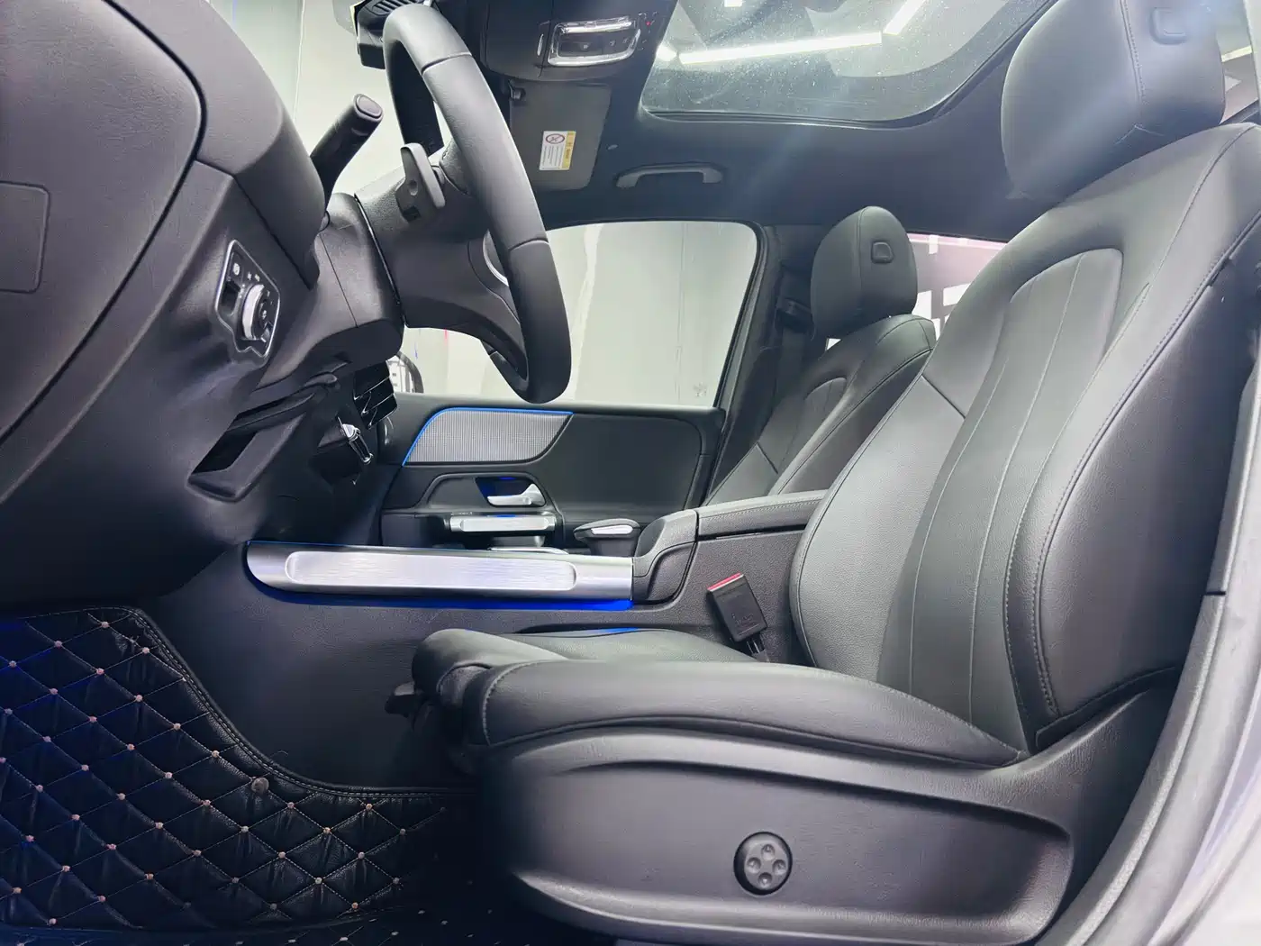 Mercedes-Benz GLB 2020 Facelift GLB 200 Dynamic фото 8