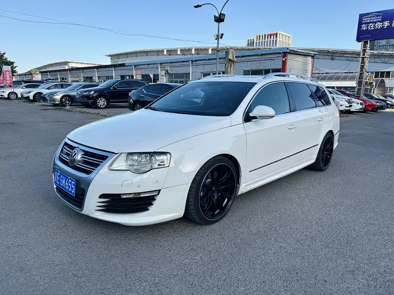 Volkswagen Passat 2008 Volkswagen R36 Wagon