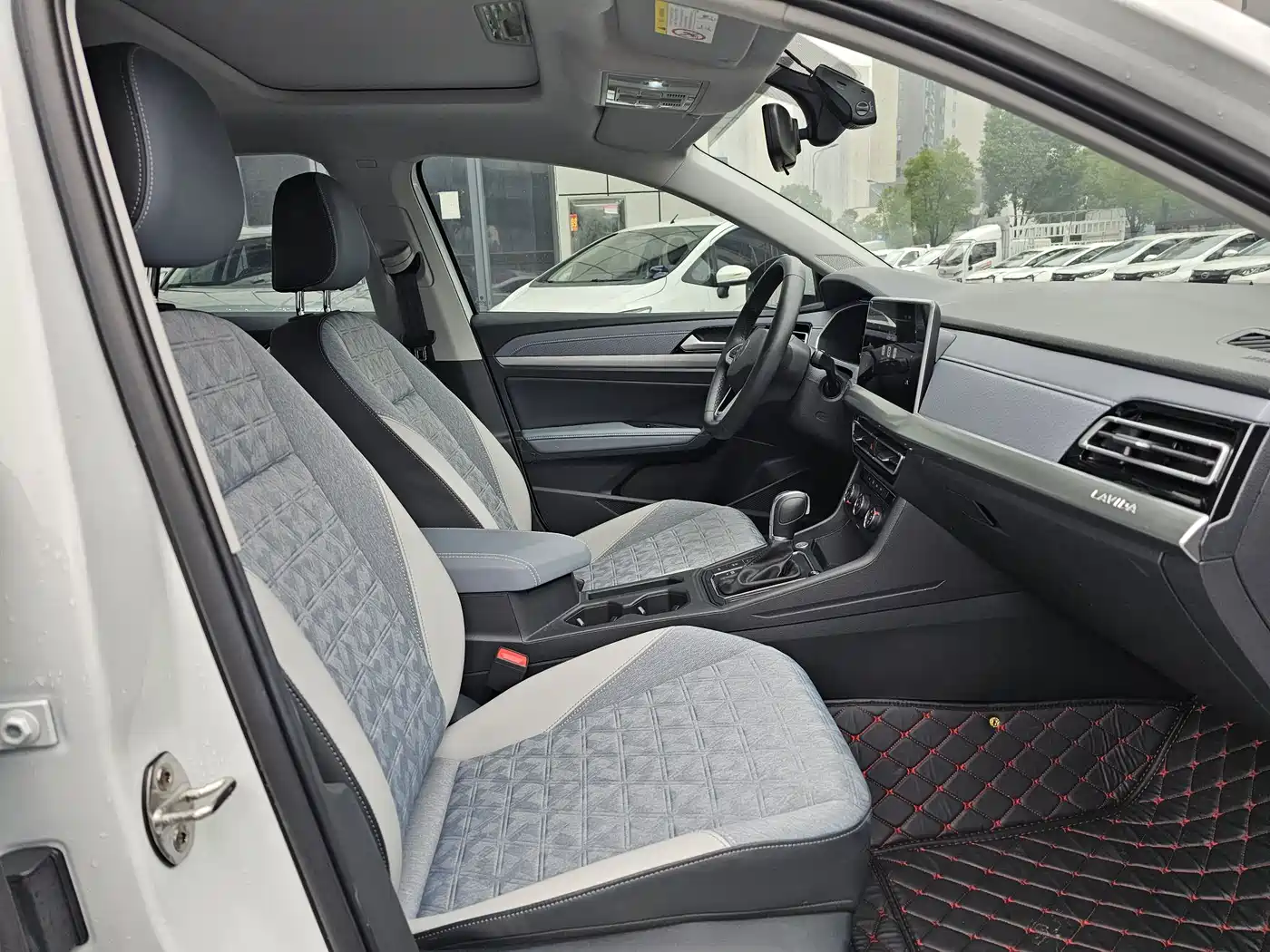 Volkswagen Lavida 2023 280TSI DSG Comfort Edition фото 5
