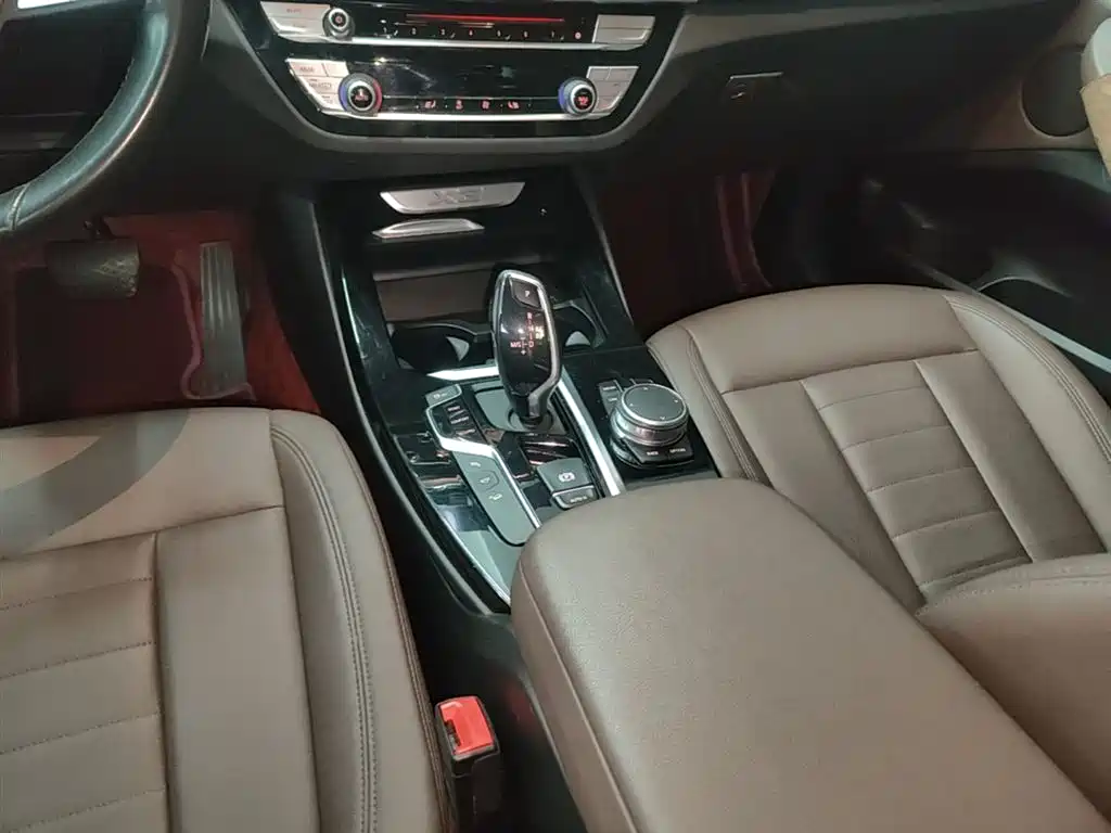 BMW X3 2019 xDrive25i Luxury Package фото 14