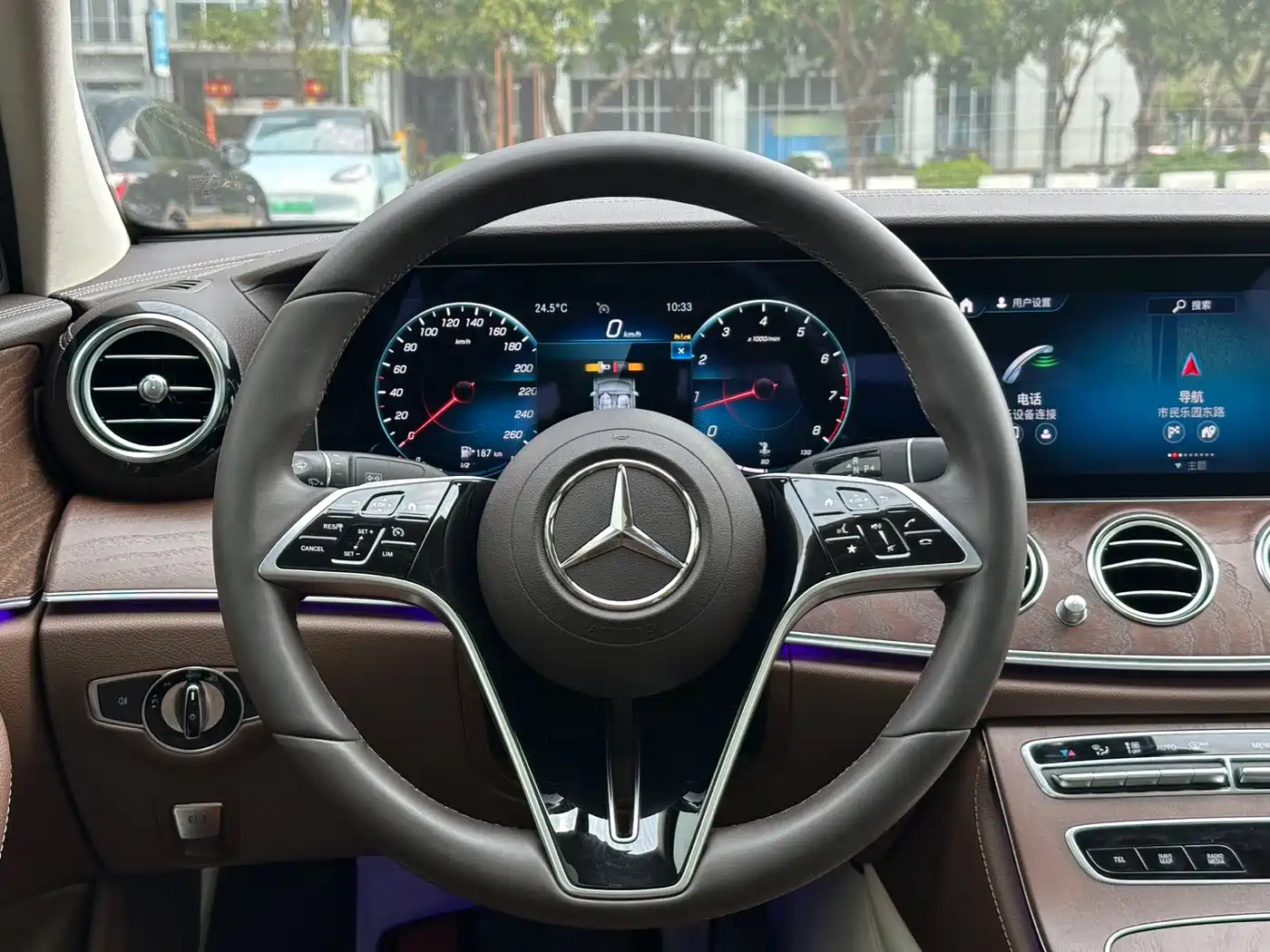 Mercedes-Benz E-Class 2023 E 300 L Fashion фото 9