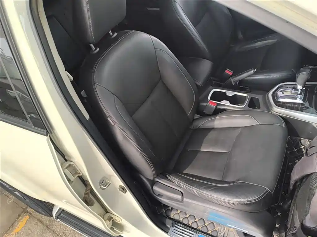 Nissan Terra 2019 2018 2.5L Automatic AWD Flagship