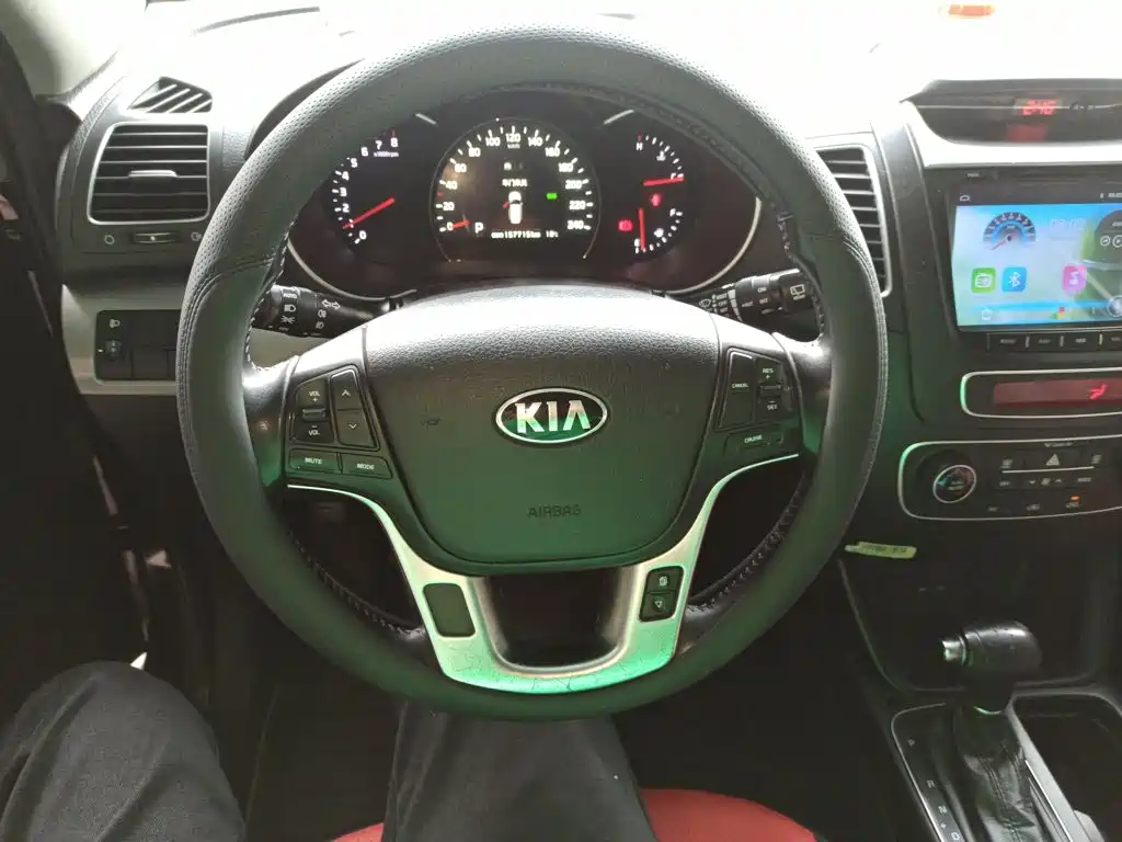 Photo 3 - Kia Sorento