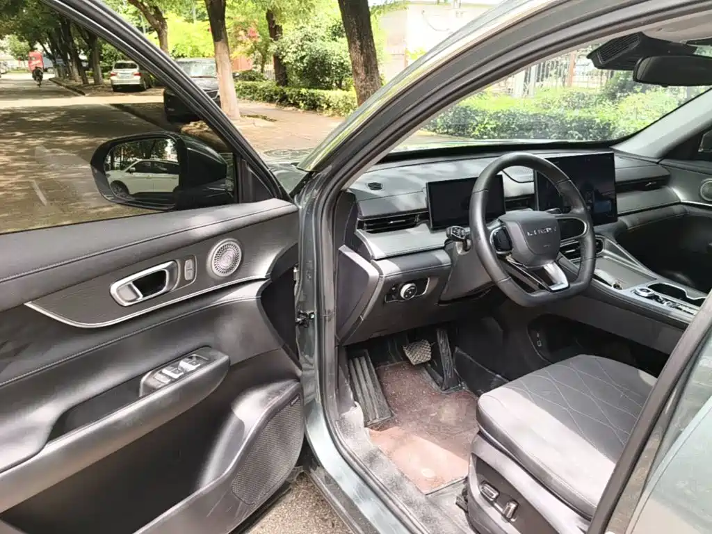 Chery Tiggo 8 PLUS 2025 2025 290TGDI DCT Comfort 5-seater