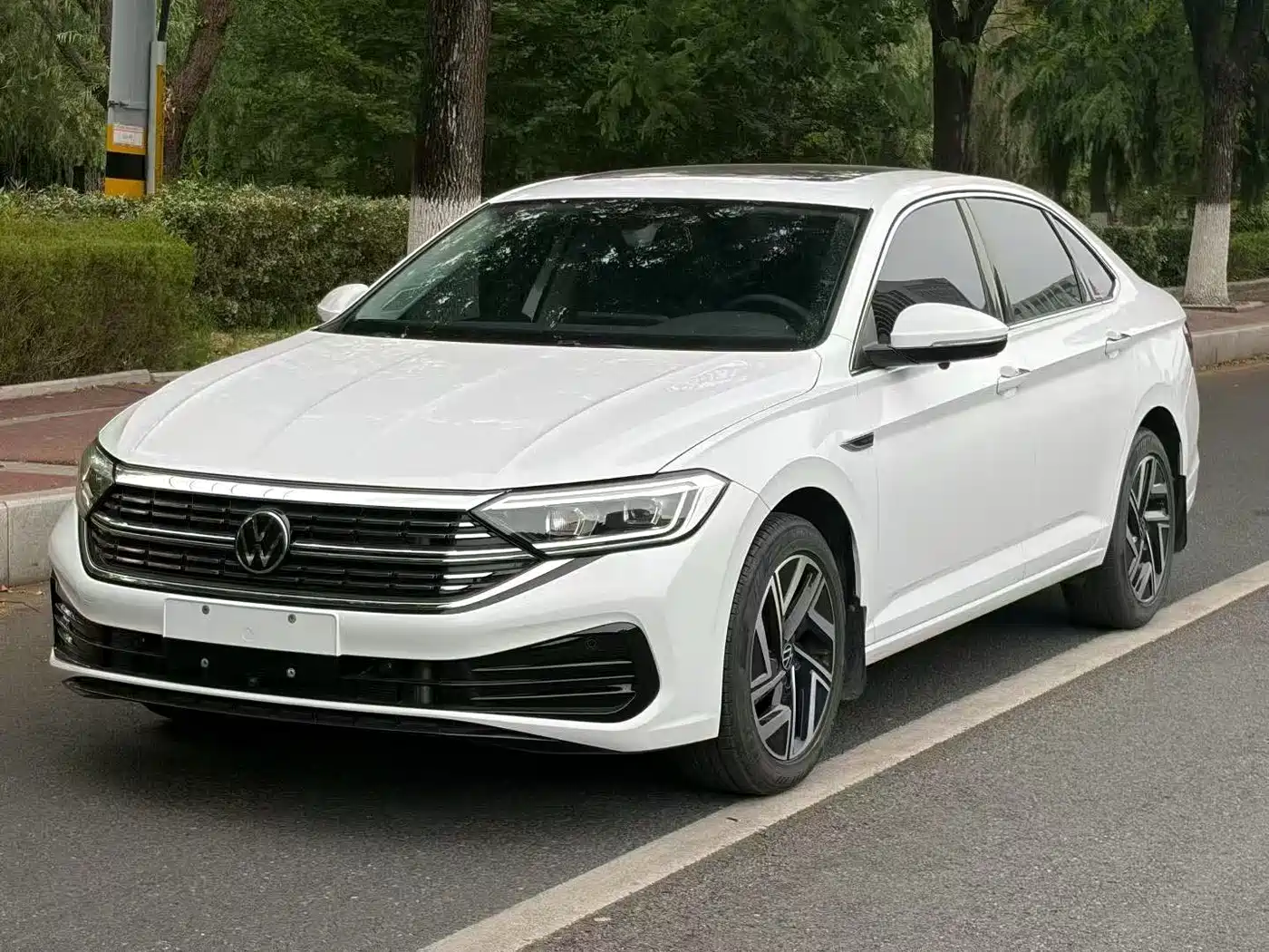 Volkswagen Sagitar 2024 300TSI DSG Excellence Edition фото 3