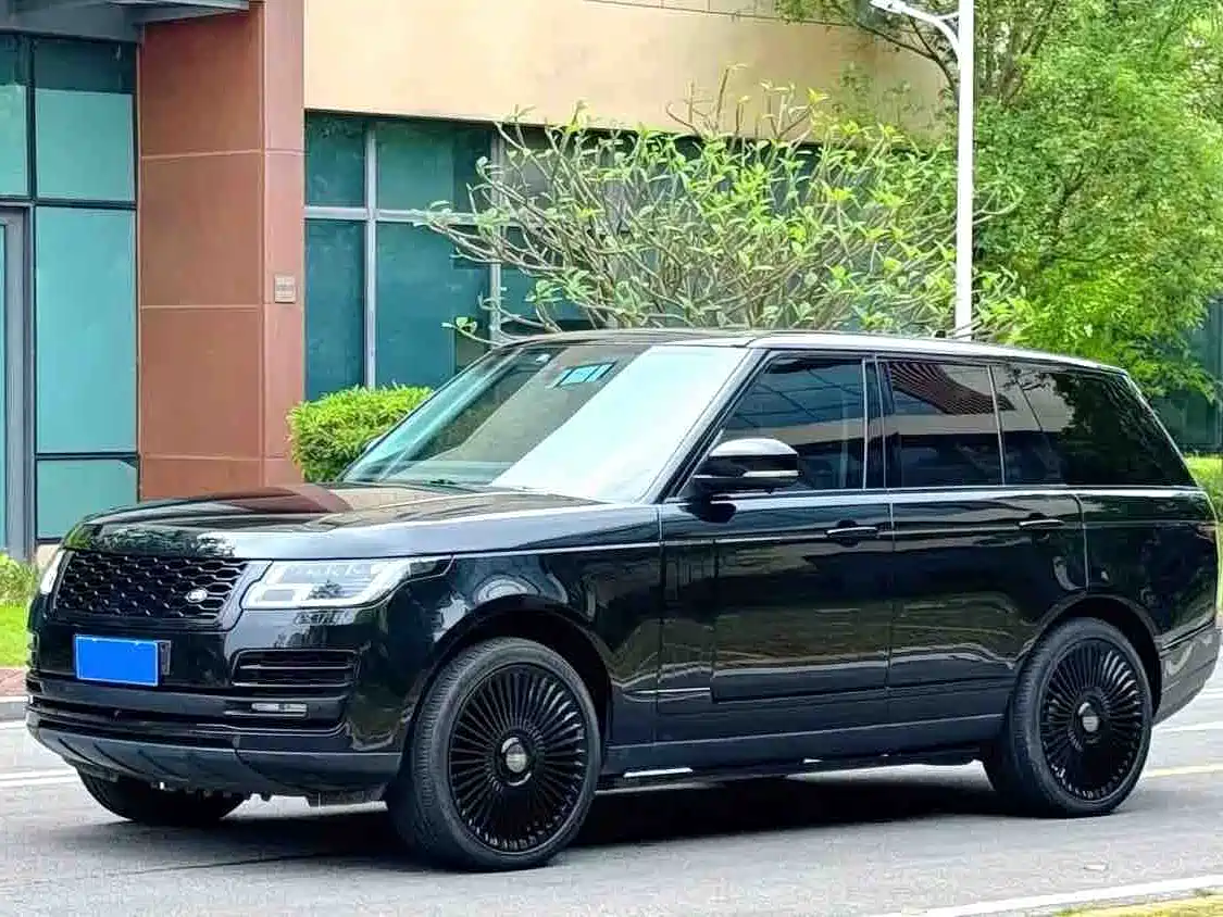 Photo 1 - Land Rover Range Rover