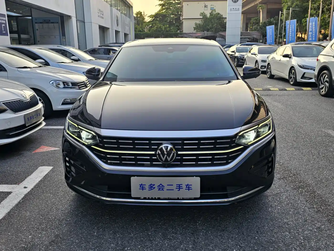 VOLKSWAGEN PASSAT