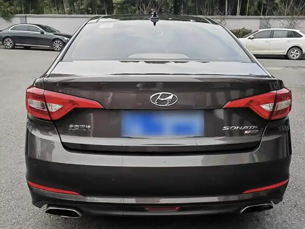 Hyundai Sonata 2015 1.6T GLS Smart фото 11