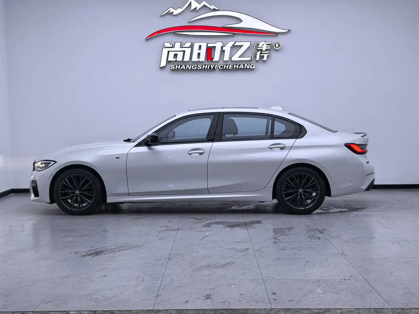 BMW 3 Series 2021 325Li M Sport Night Edition фото 5