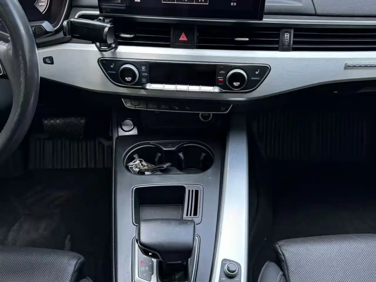 Audi A4L 2020 40 TFSI Luxury Dynamic фото 12