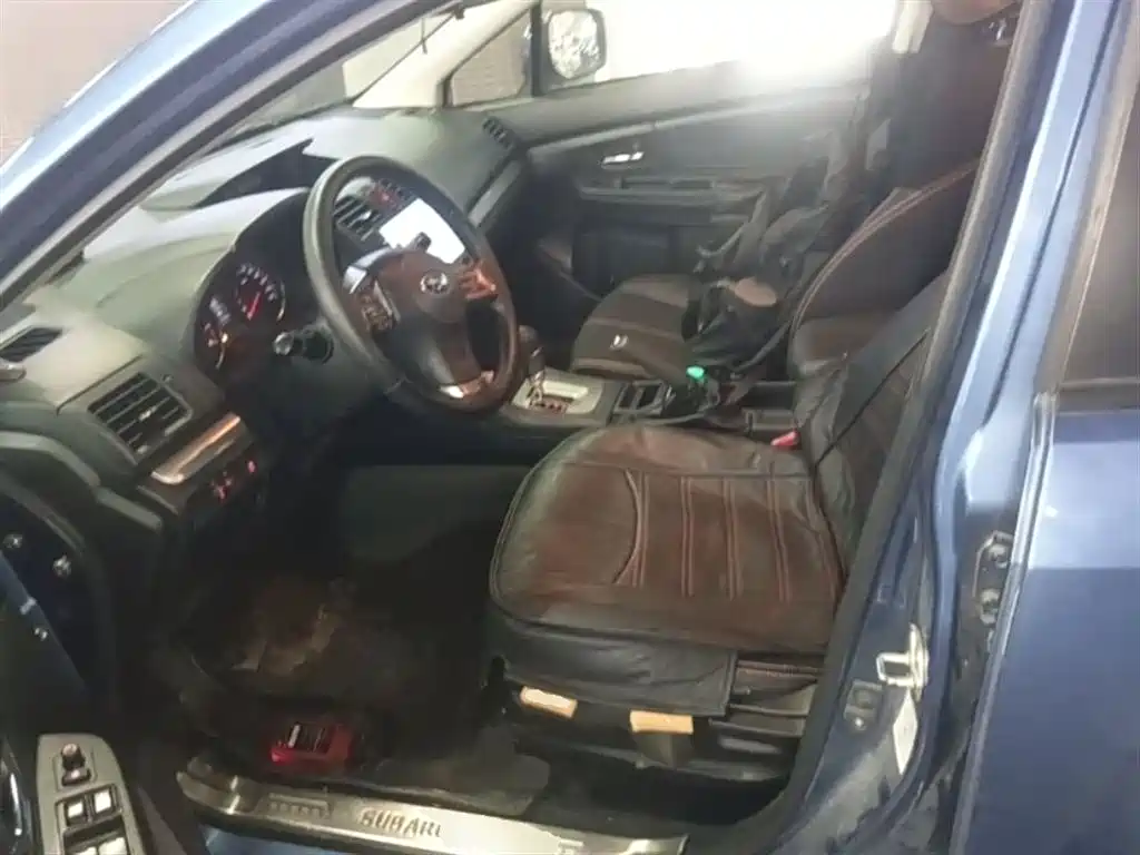 Subaru XV 2014 2.0i Comfort фото 15