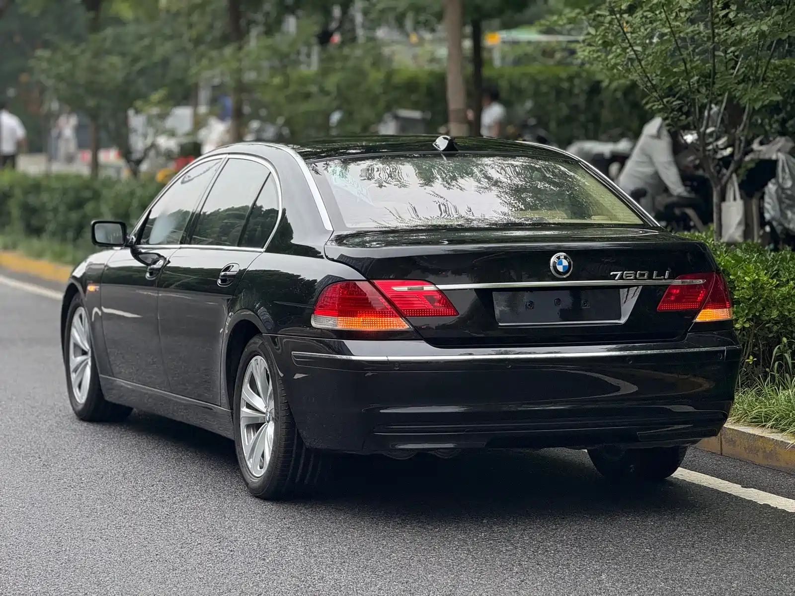 Фото 4 - BMW 7 Series