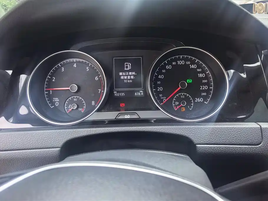Volkswagen Golf 2016 1.4TSI 25th Anniversary Edition фото 14