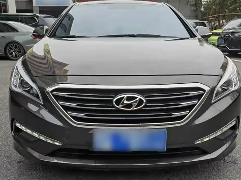 Hyundai Sonata 2015 1.6T GLS Smart фото 8
