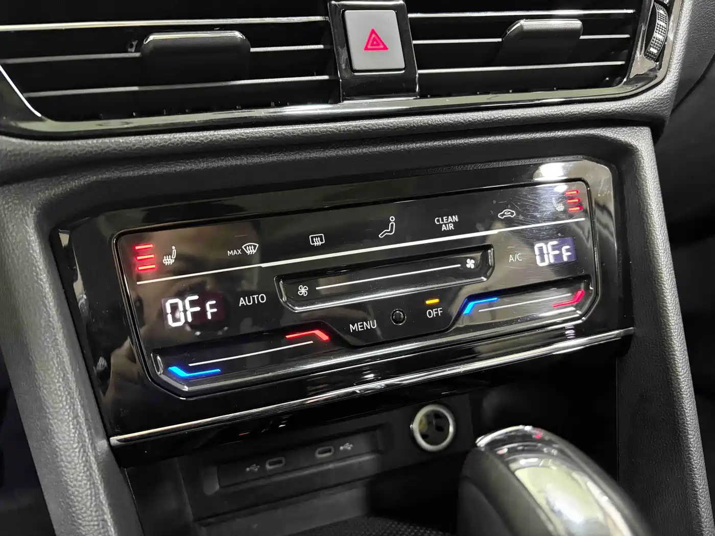 Volkswagen Tharu 2022 280TSI FWD Luxury Edition фото 13