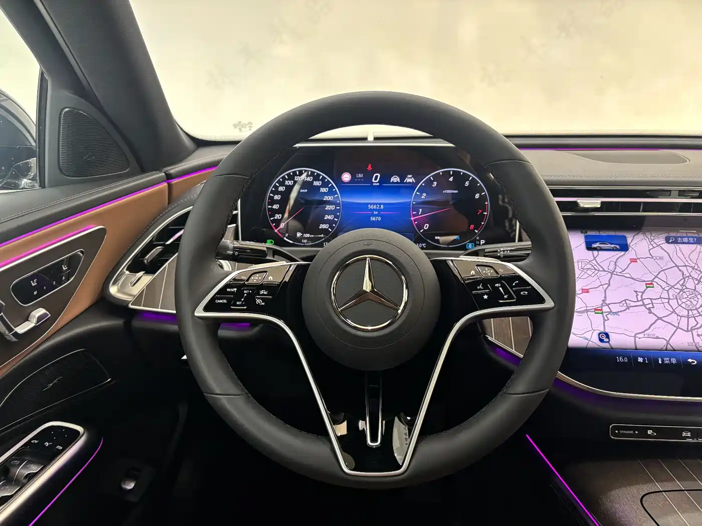 Mercedes-Benz E-Class 2025 E 300 L Fashion фото 16