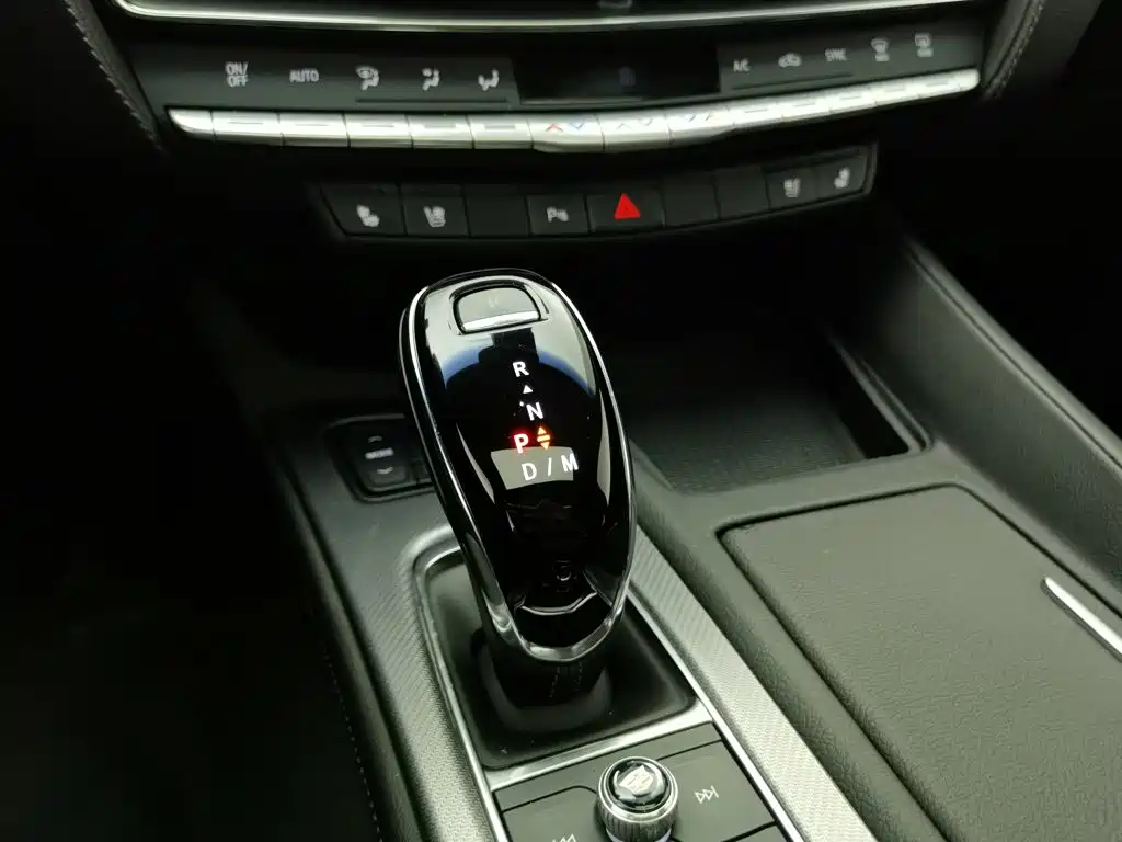 Cadillac CT5, миниатюра 13