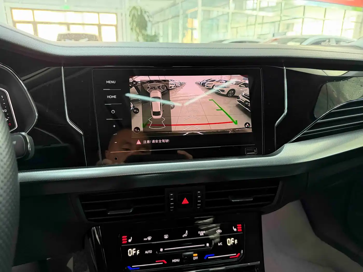 Volkswagen Passat 2022 280TSI Elite Edition фото 12