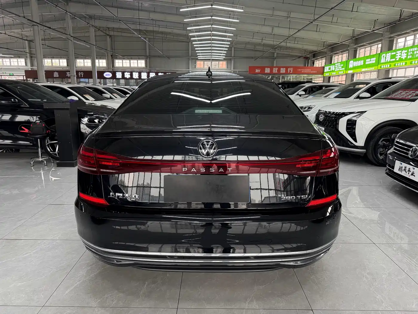 Volkswagen Passat 2022 280TSI Elite Edition фото 5