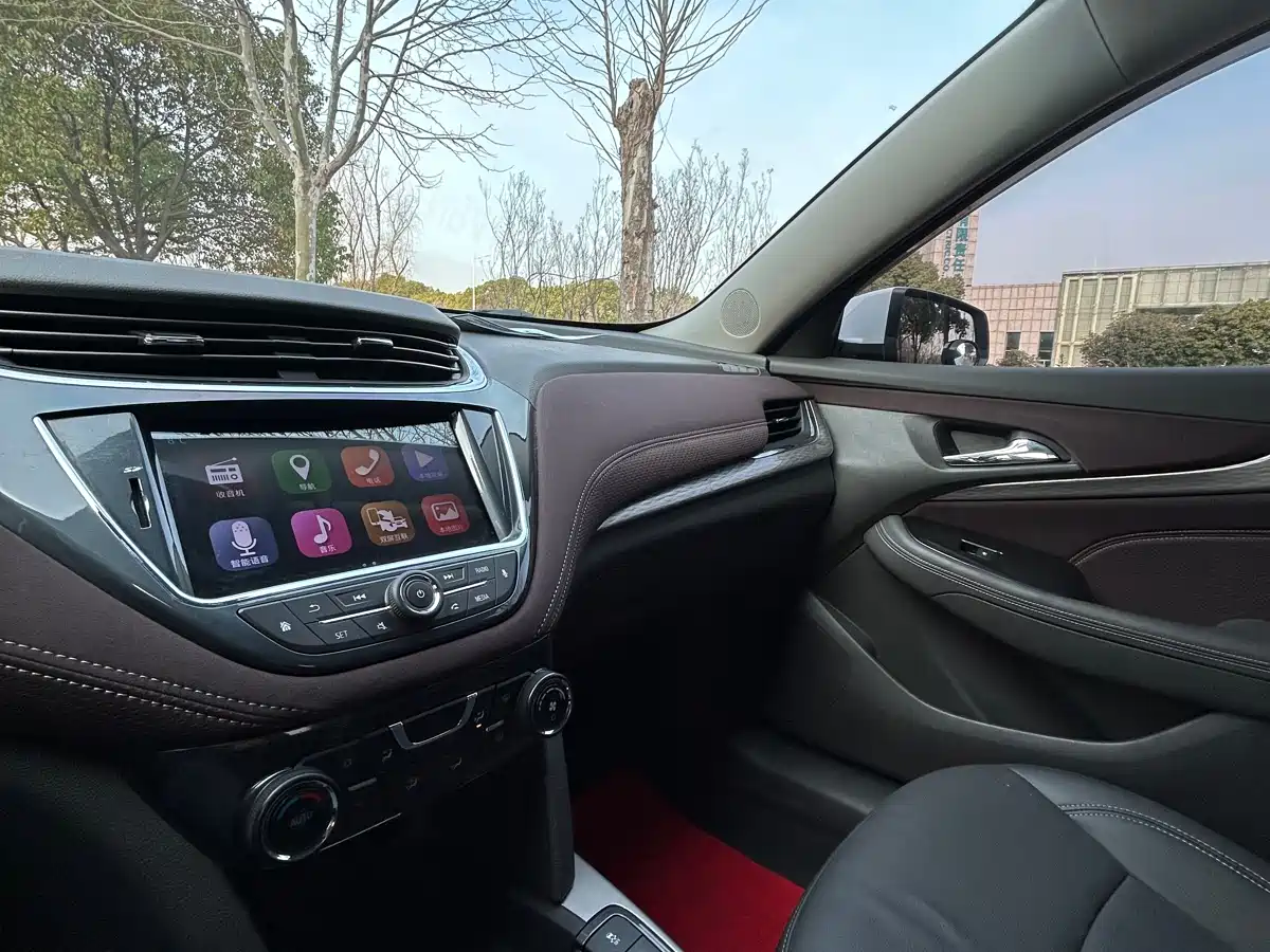 Chevrolet Malibu 2018 530T Automatic Luxury Edition фото 17