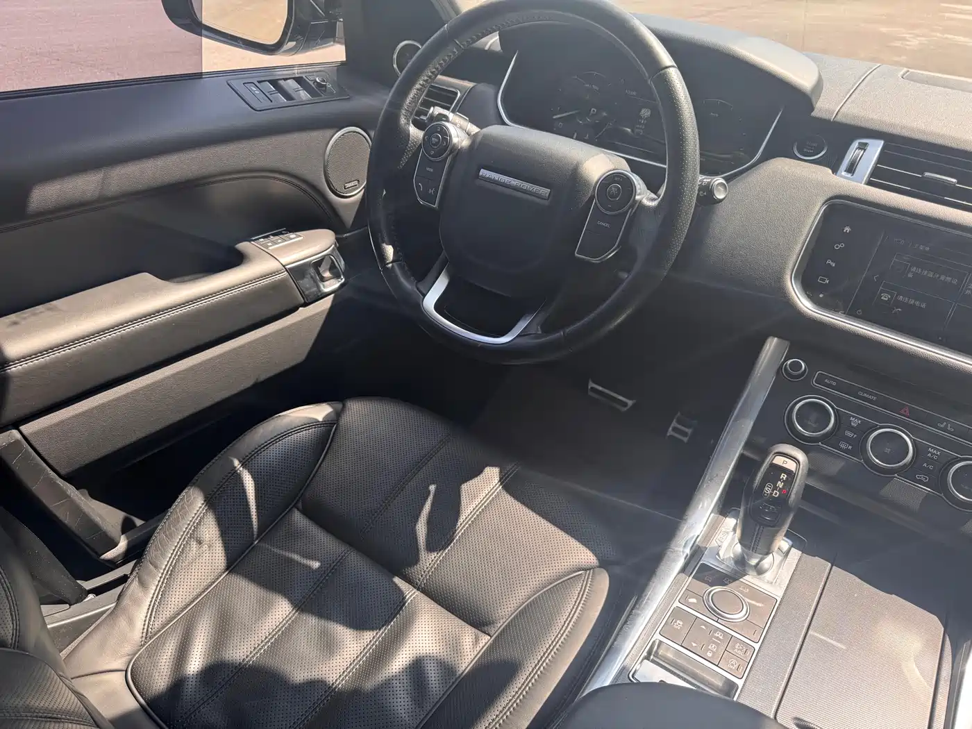 Land Rover Range Rover Sport 2016 Model 3.0 SC V6 HSE DYNAMIC фото 15