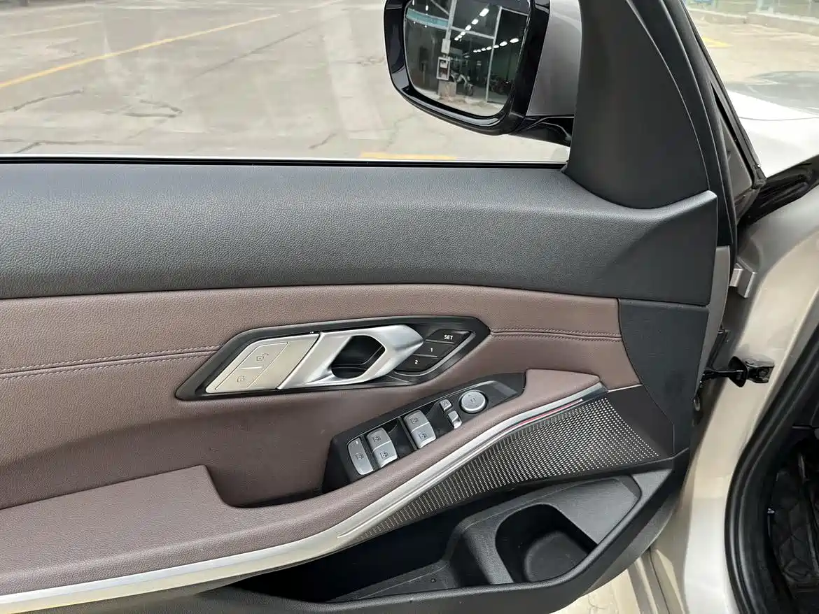 BMW 3 Series 2021 Facelift 325Li xDrive M Sport Package фото 6