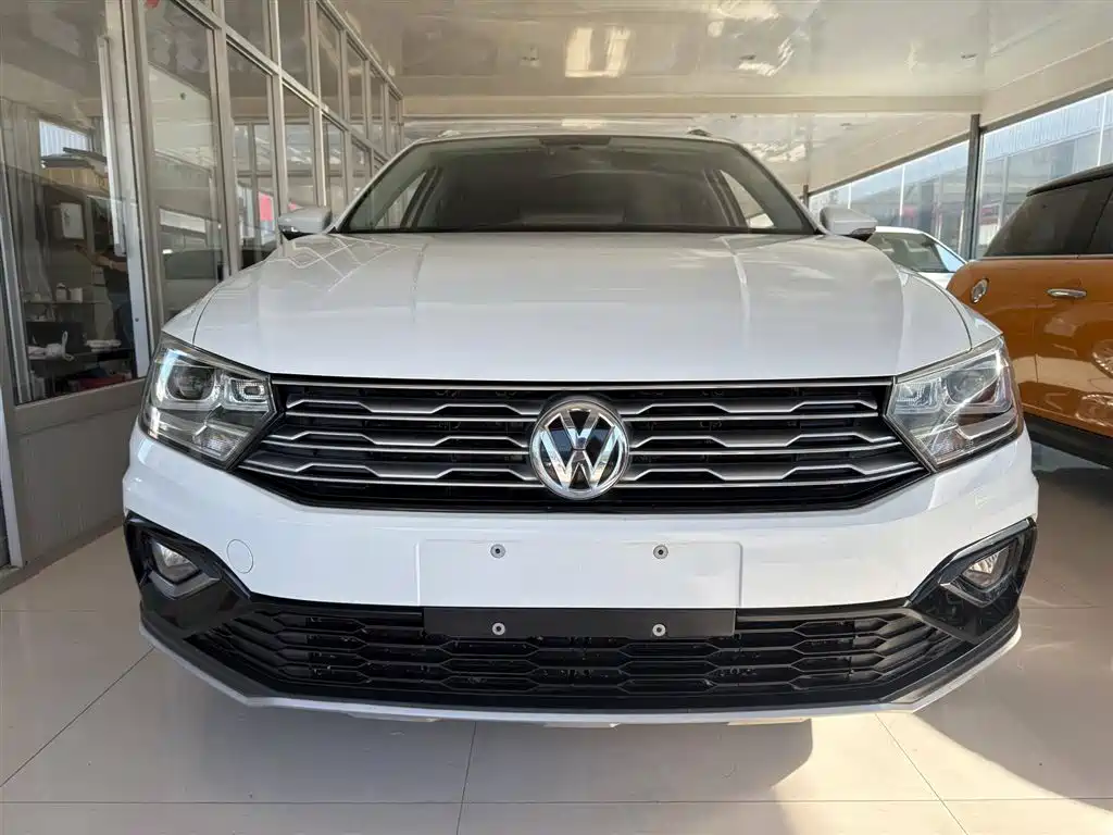 Volkswagen C-TREK 2018 1.5L Auto Fashion Edition фото 2