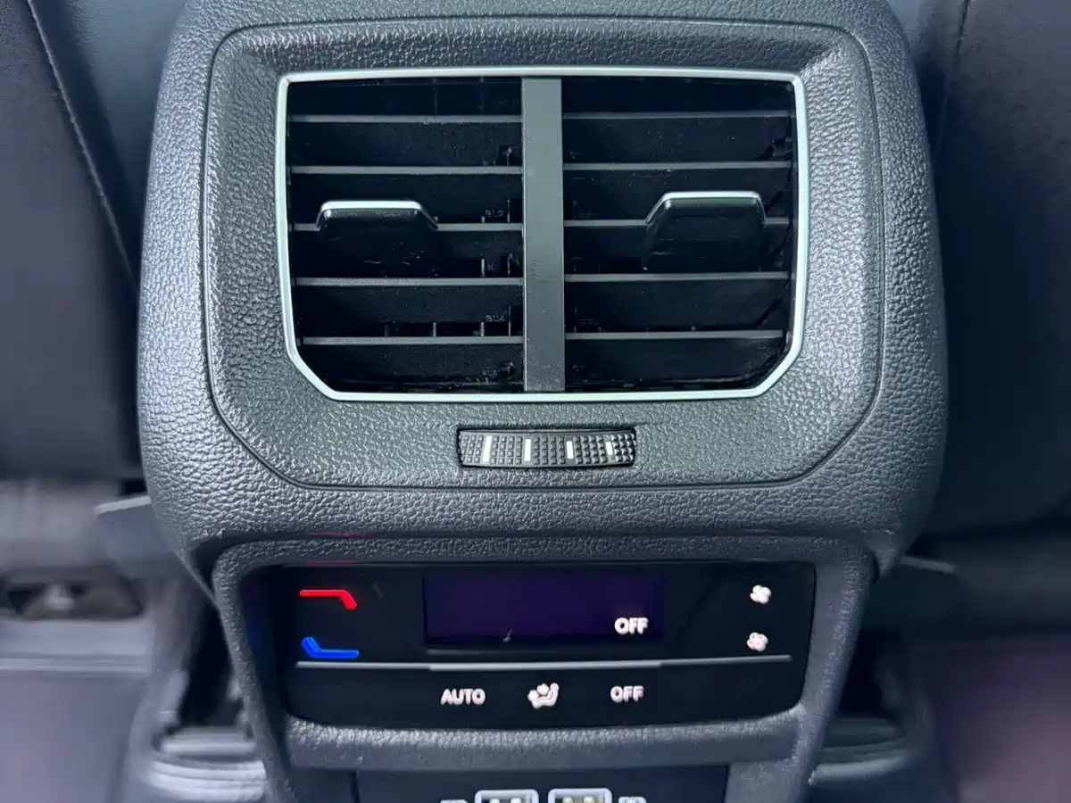 Volkswagen Tayron 2023 280TSI 2WD Luxury Plus Advanced Edition фото 15