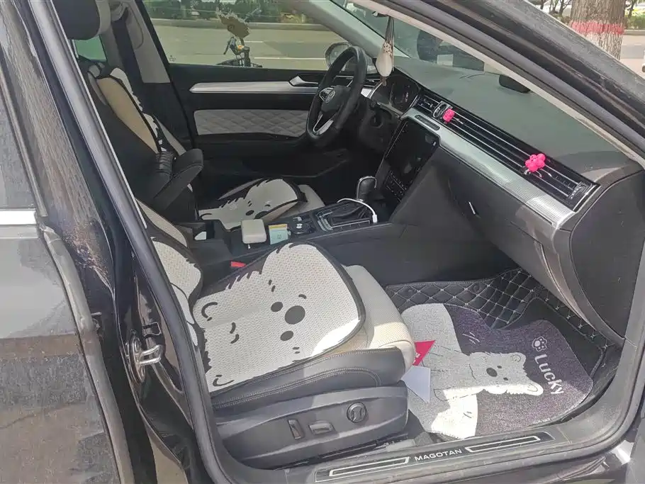 Volkswagen Magotan 2023 Model 2 Million Commemorative Edition 380TSI DSG Flagship фото 8