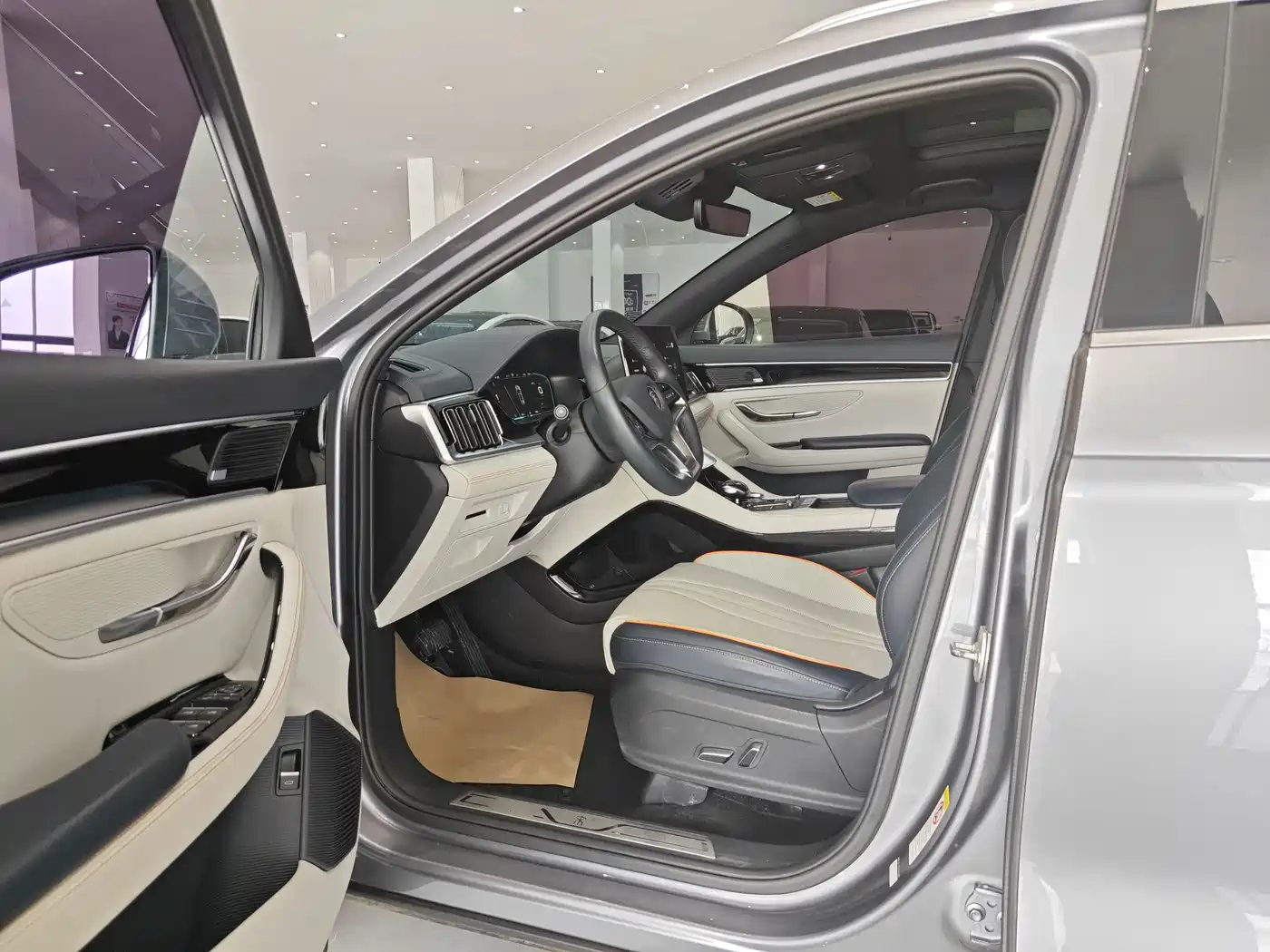 BYD Song PLUS PHEV 2021 DM-i 110KM Flagship PLUS фото 8