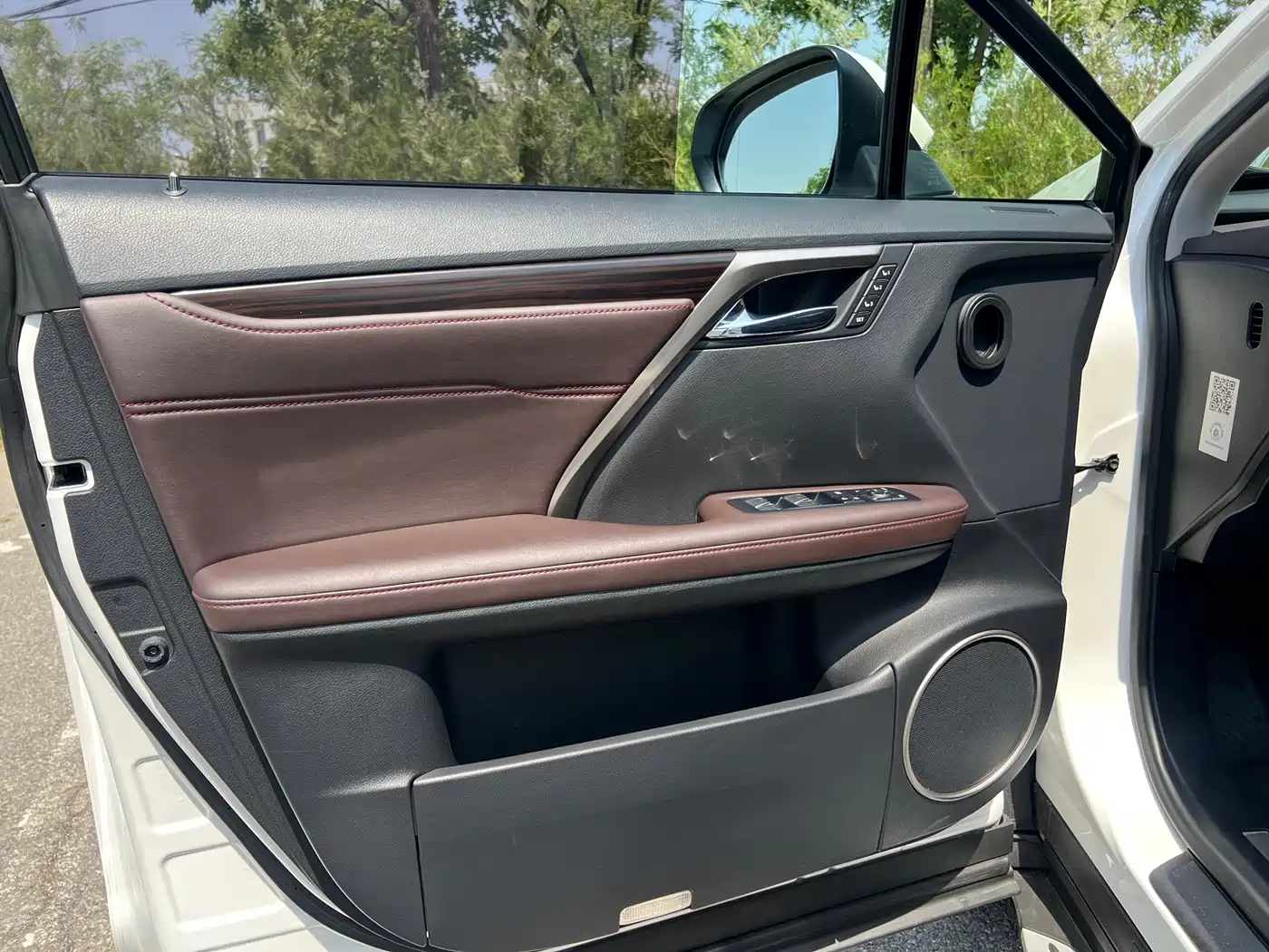Lexus RX 2016 450h 4WD Luxury Edition фото 15