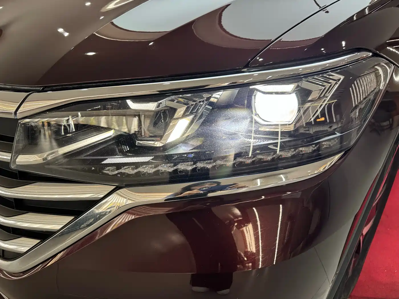 Volkswagen Viloran 2022 330TSI Luxury Edition фото 35