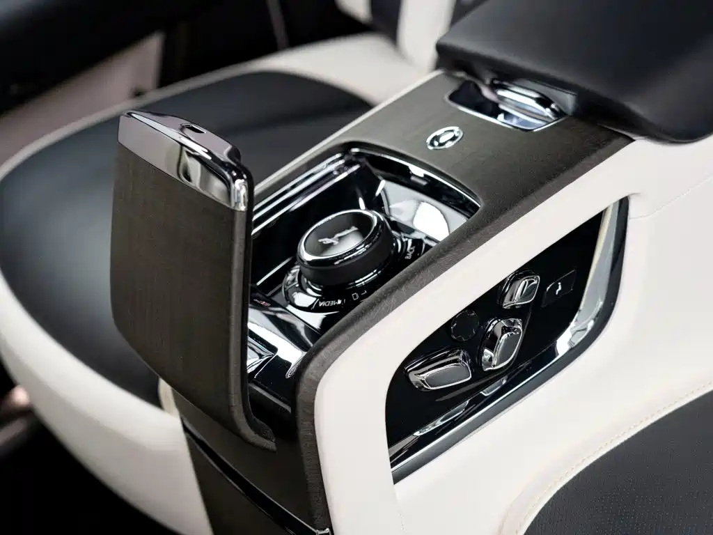 Rolls-Royce Ghost 2023 2024 6.7T Long Wheelbase