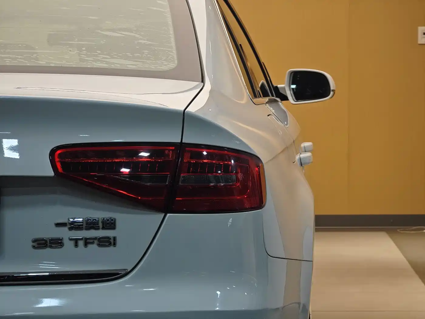 Audi A4L 2013 35 TFSI Automatic Standard фото 25