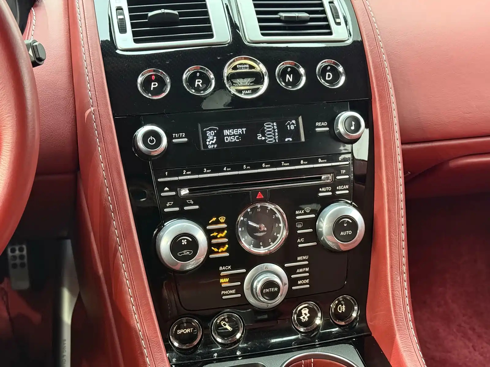 Фото 21 - Aston Martin Rapide