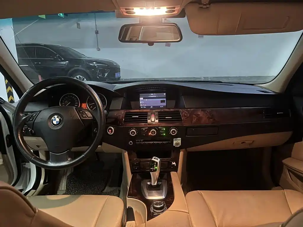 Фото 6 - BMW 5 Series