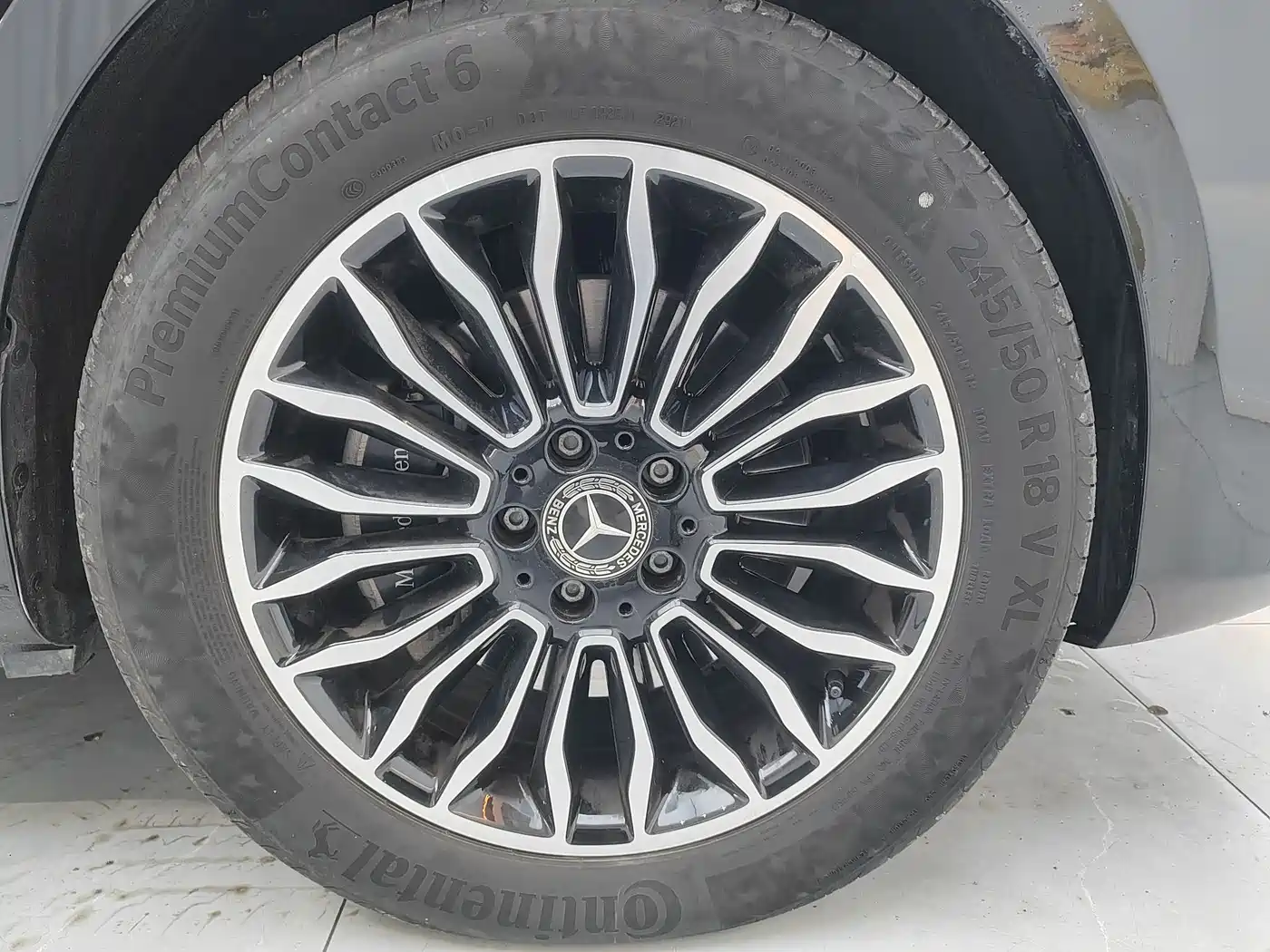 Mercedes-Benz V-Class 2021 V 260 L Long Wheelbase Luxury Edition фото 23