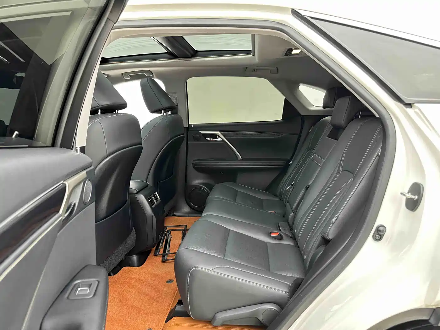 Lexus RX 2020 Facelift 300 AWD Elegance Edition фото 7
