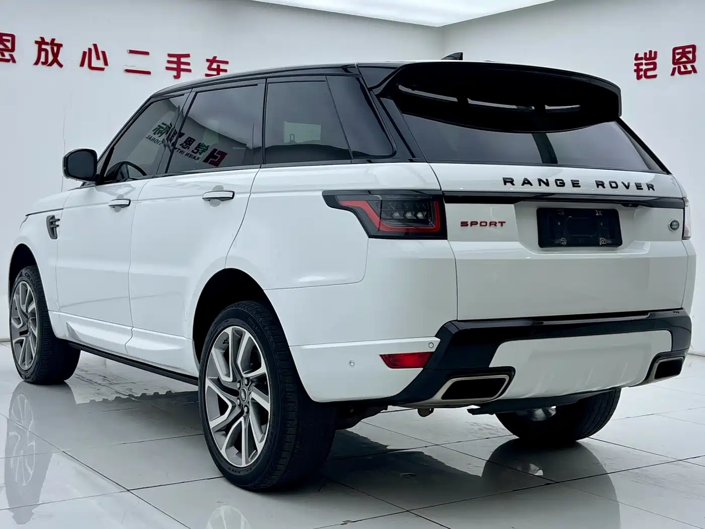 Land Rover Range Rover Sport 2018 3.0 SC V6 Fashion Genesis DYNAMIC фото 26