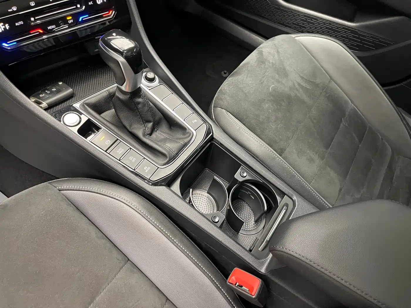 Volkswagen Sagitar 2021 280TSI DSG Luxury Smart Connect фото 15
