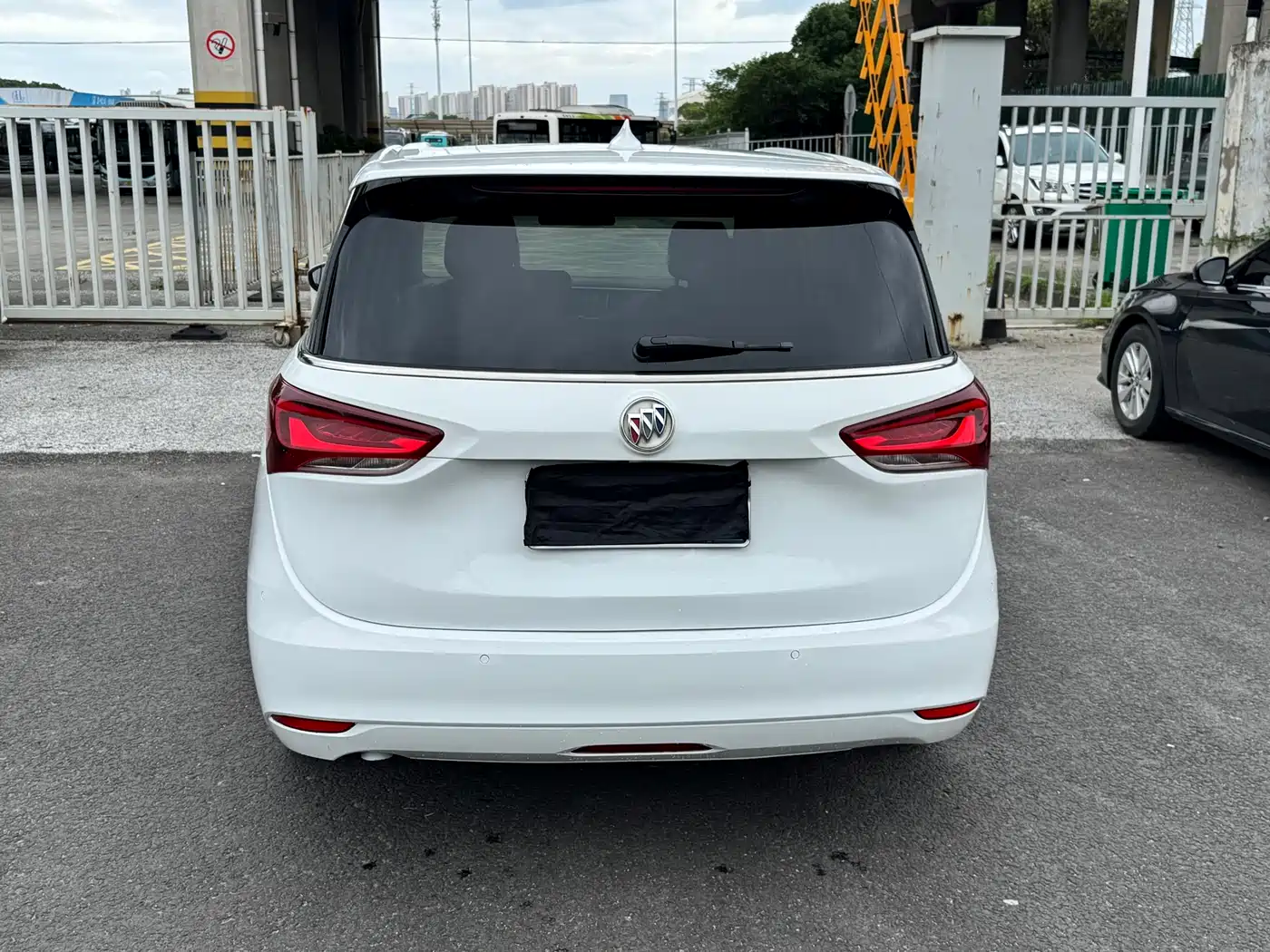 Buick GL6 2018 2018 18T 6-Seater Luxury