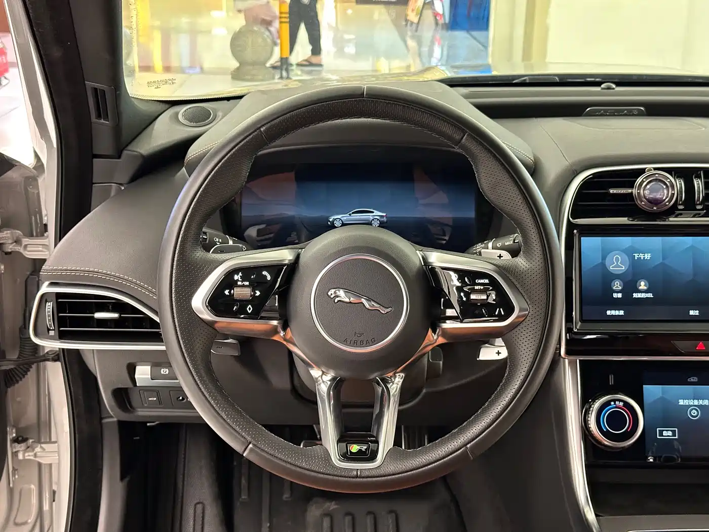 Jaguar XEL 2024 Model 2.0T 250PS R-DYNAMIC S Progressive Sport Edition фото 17