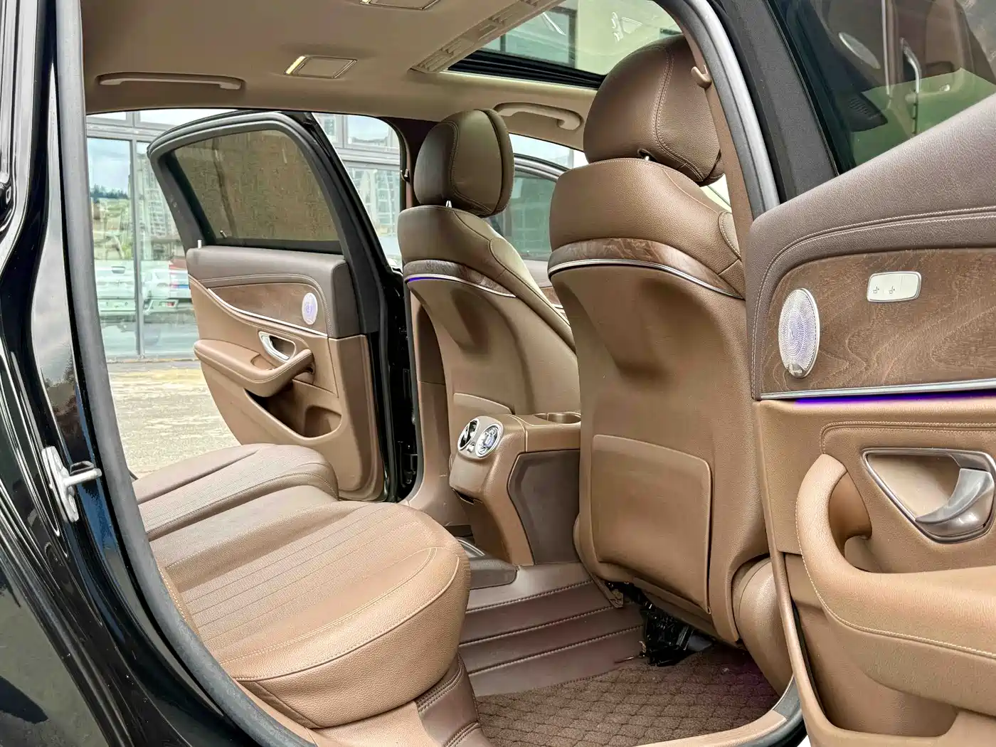 Mercedes-Benz E-Class 2019 E 260 L фото 7