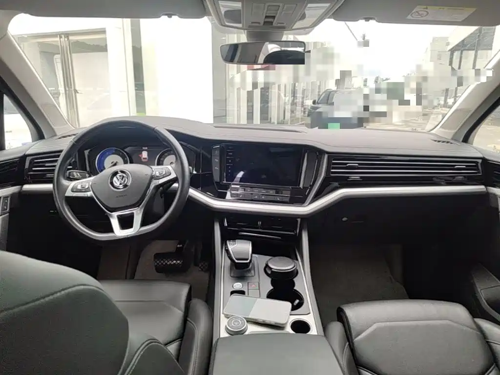 Volkswagen Touareg 2019 2.0TSI Pilot Edition China VI фото 16