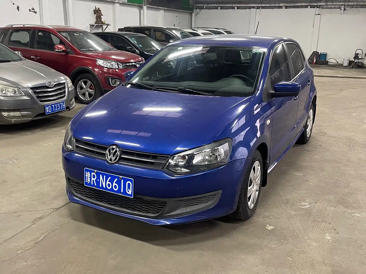 Volkswagen Polo 2013 1.4L Manual Comfort Edition
