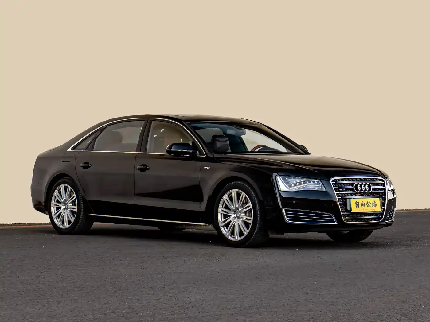 Audi A8 2012 A8L 6.3 FSI W12 quattro фото 6