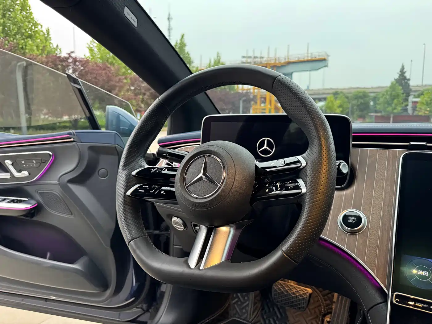 Mercedes-Benz EQE 2022 350 Pioneer Edition фото 11
